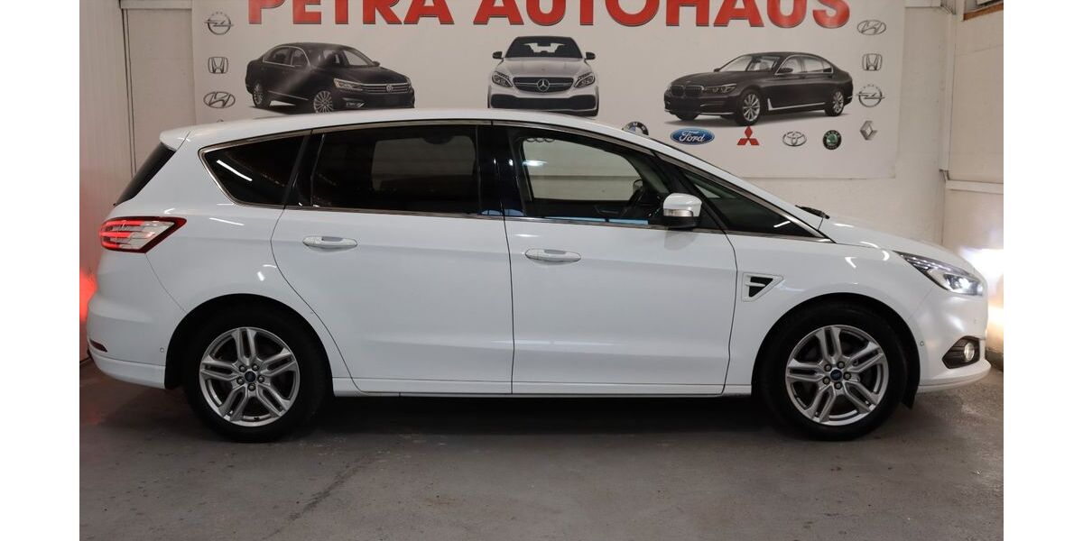 Ford S-Max 171.000 km 12.499 &euro; Berlin 12099