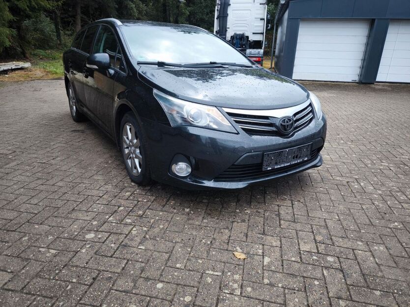 Toyota Avensis 230.000 km 6.000 € Dinklage 49413
