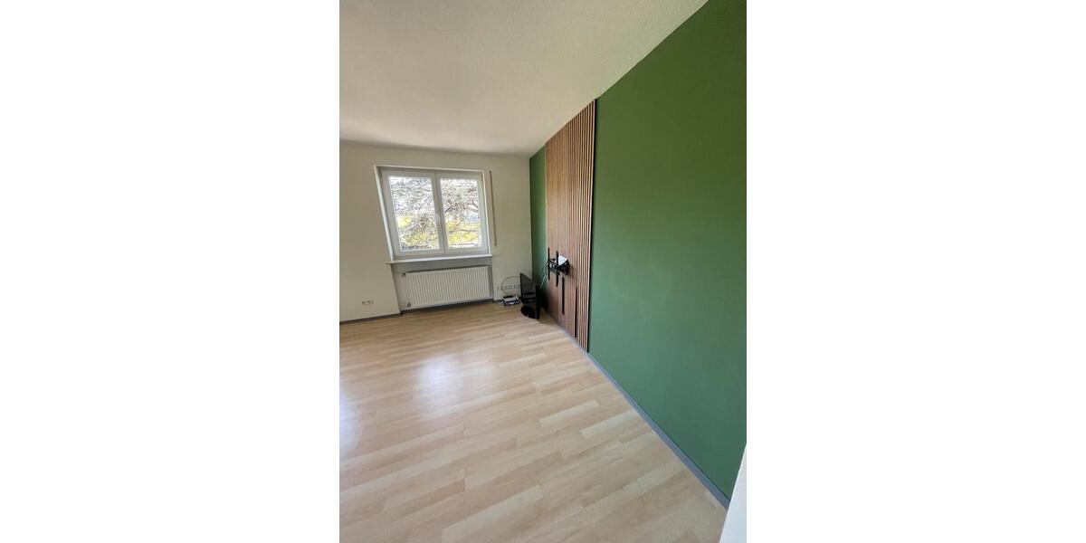 Etagenwohnung Neustadt an der Weinstraße - 3 Zimmer, 35 m&sup2;, 600&euro; | Angebot:26297912