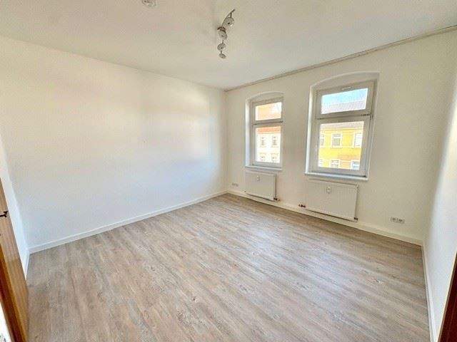 Etagenwohnung Meuselwitz - 2 Zimmer, 52 m&sup2;, 295&euro; | Angebot:24790886