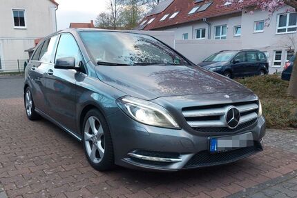 Mercedes B 200