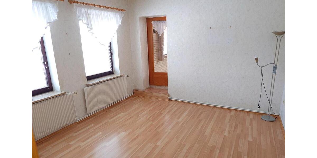 Einfamilienhaus Beverstedt - 8 Zimmer, 240 m&sup2;, 2.950&euro; | Angebot:24773878