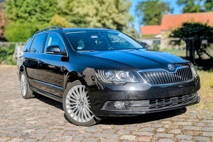 Skoda Superb 132.000 km 13.099 &euro; Roßleben-Wiehe 06571