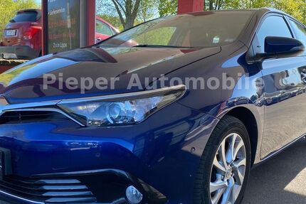 Toyota Auris 100.000 km 10.990 &euro; Oerlinghausen 33813