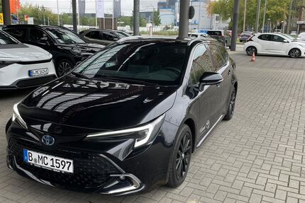 Toyota Corolla 2.500 km 34.990 € Berlin 13403