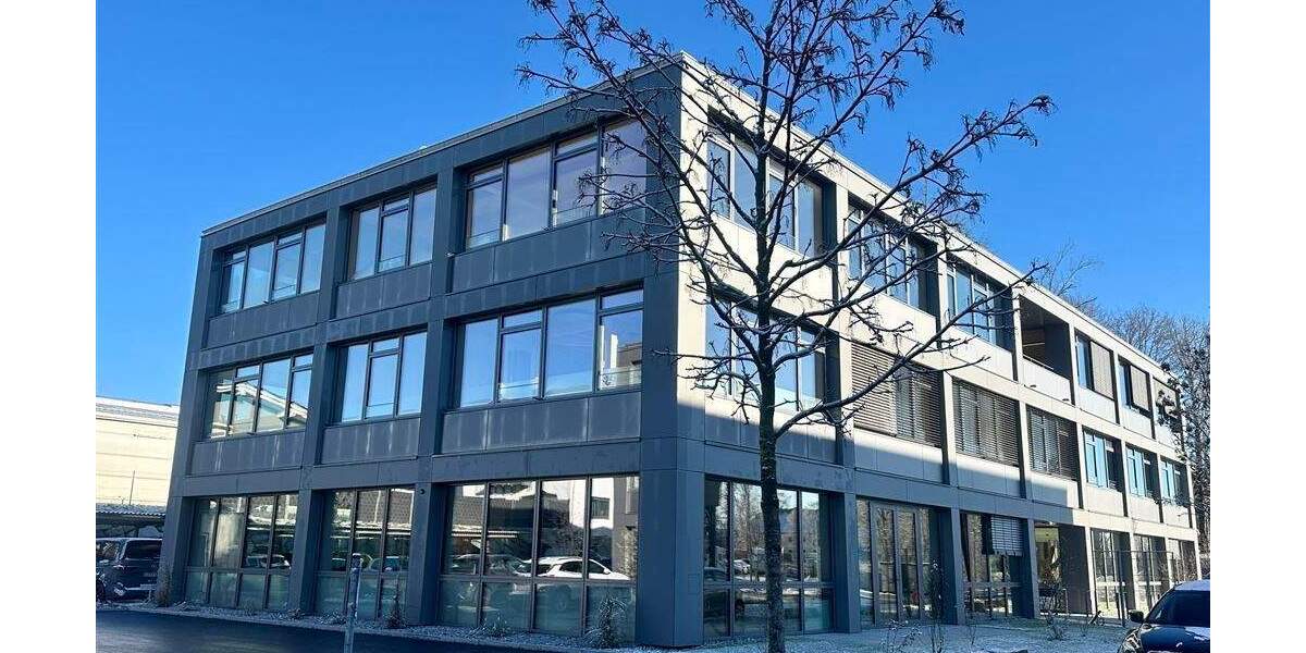 Arbeitsplatz in modernem und hellem Eckbüro in Neubau-Gemeinschaftsflächen, Warmmiete! zimmer