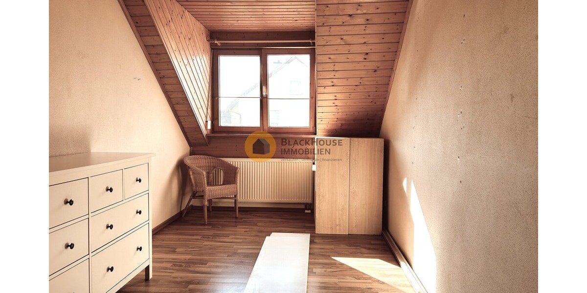 Doppelhaushälfte Bj. 1991, Carport und GeräteschuppenWerkstatt, Einzug ab Sommerferien 2026 möglich - Doppelhaushälfte Neustadt an der Donau | Angebot:26935269