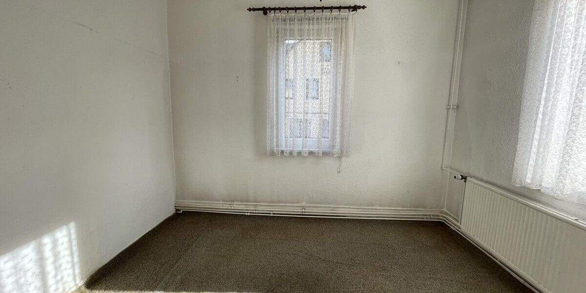 Einfamilienhaus Sitzendorf - 7 Zimmer, 190 m&sup2;, 125.000&euro; | Angebot:25725772