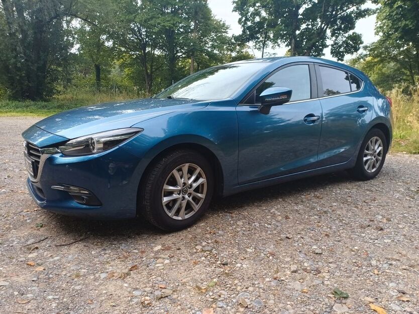 Mazda 3 123.000 km 12.090 € Kaufering 86916