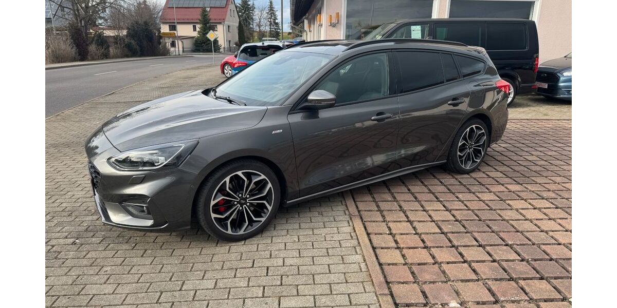 Ford Focus 95.390 km 17.970 &euro; Nobitz 04603