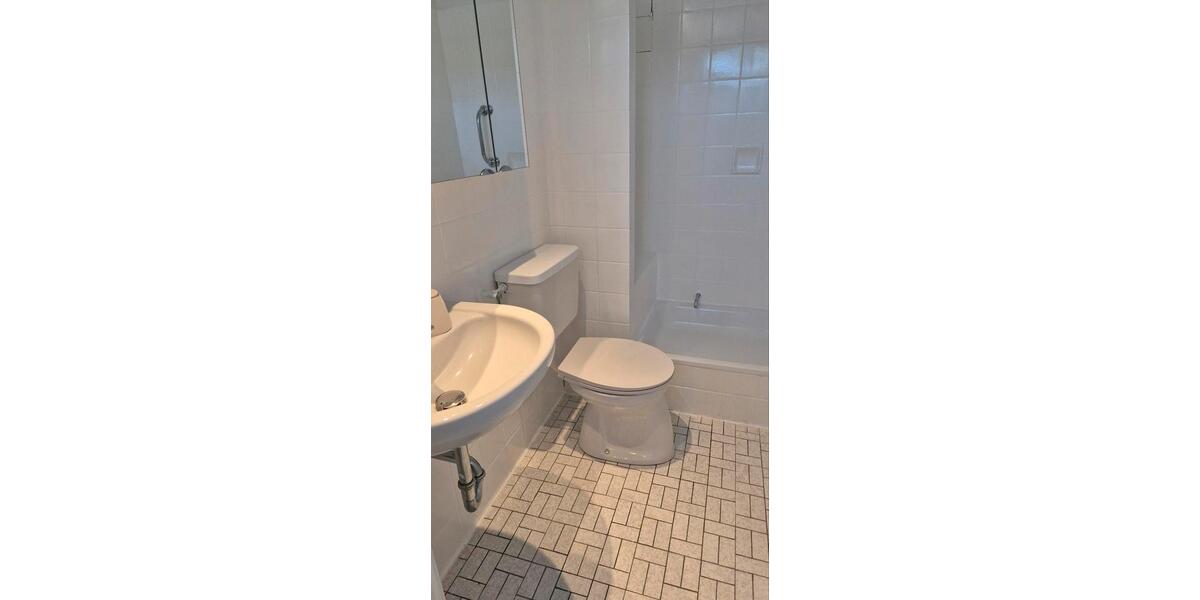 Einfamilienhaus Oberhausen-Rheinhausen Rheinhausen - 1 Zimmer, 48 m&sup2;, 600&euro; | Angebot:24612664