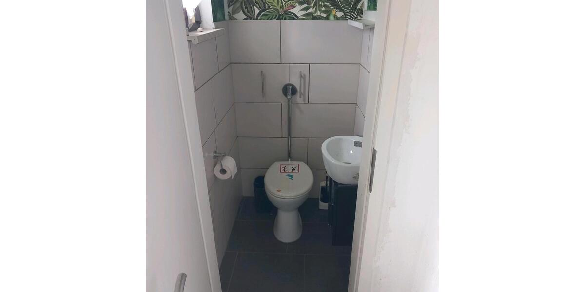 Saniertes Einfamilienhaus mit großem Grundstück zimmer