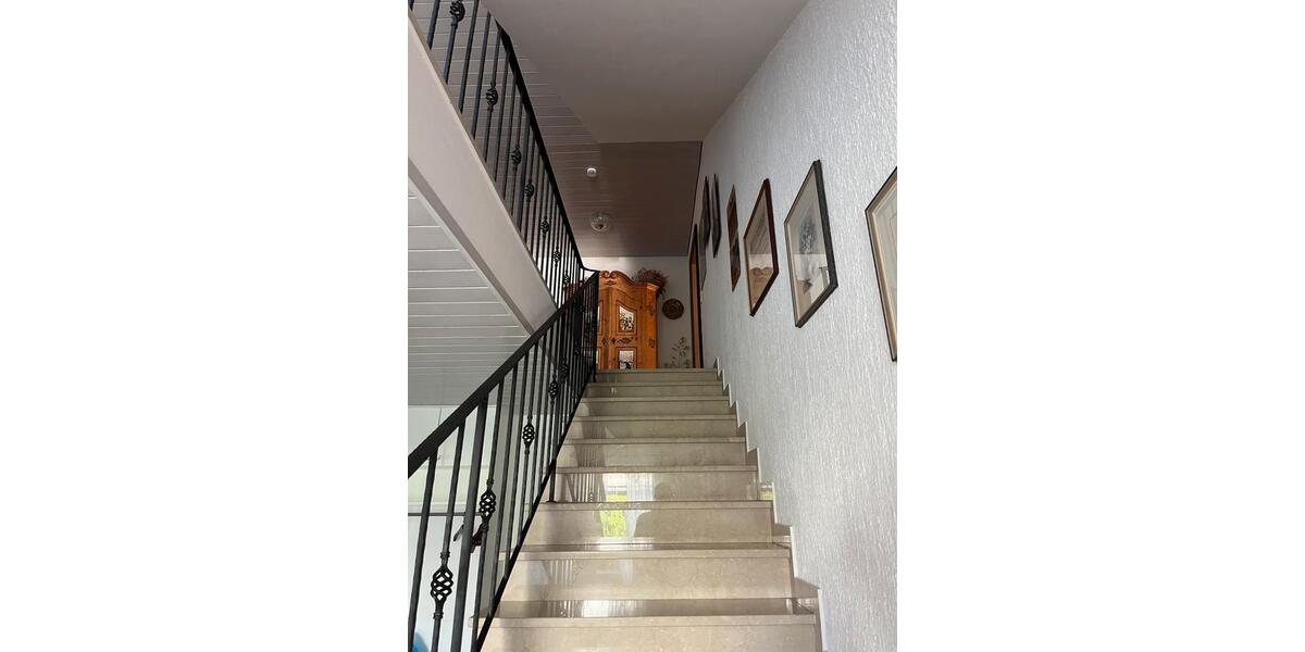 Doppelhaushälfte Augsburg Hochzoll - 5 Zimmer, 180 m&sup2;, 2.000&euro; | Angebot:25994824