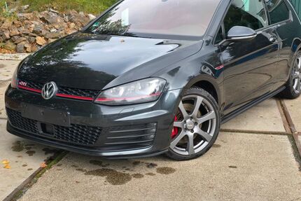 VW Golf 128.966 km 14.999 € Neunkirchen 57290
