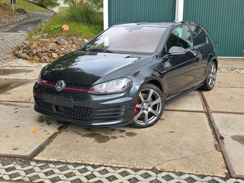 VW Golf 128.966 km 14.999 € Neunkirchen 57290