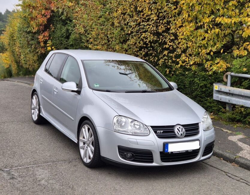 VW Golf 156.000 km 5.600 € Herborn 35745