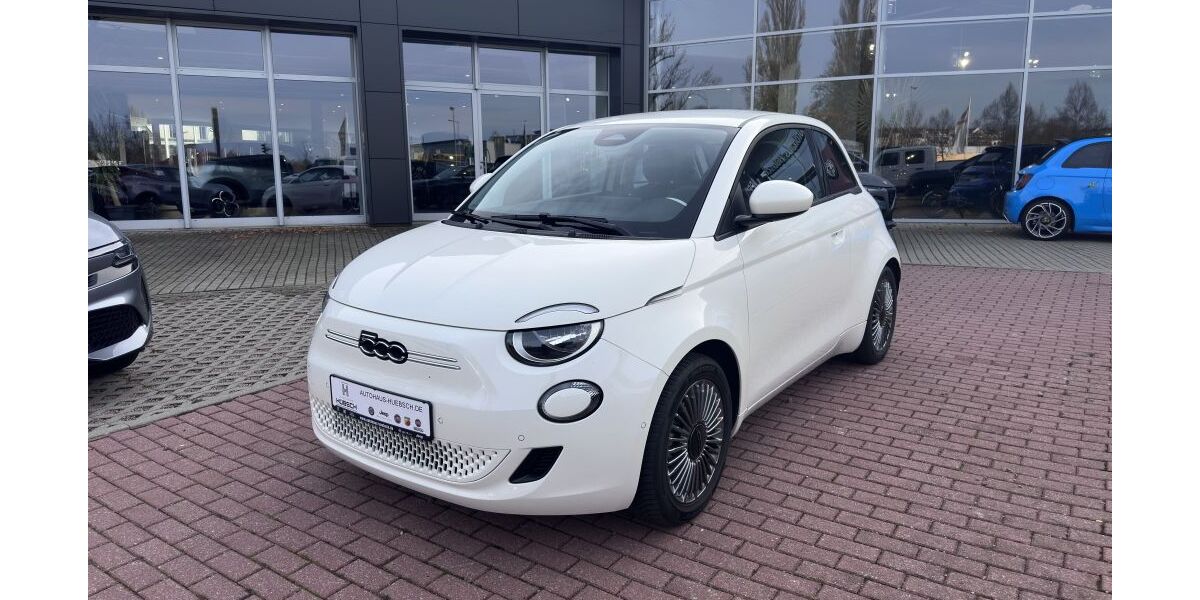 Fiat 500e 11.800 km 24.990 &euro; Chemnitz 09130
