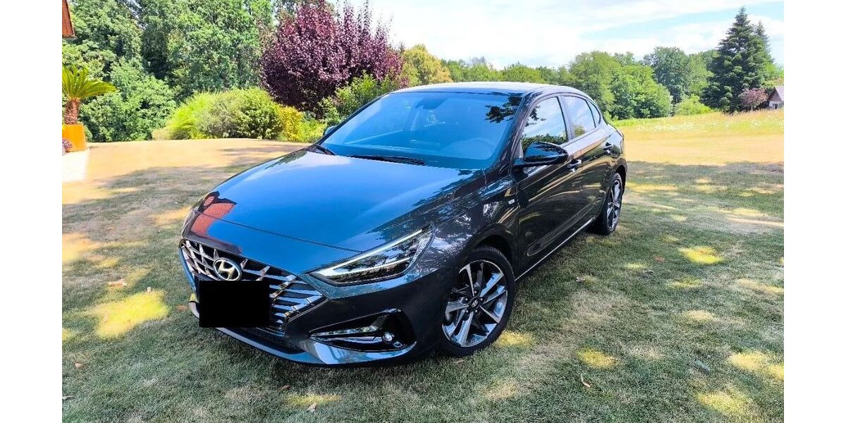 Hyundai i30 54.000 km 15.500 &euro; Hamburg-Nord 22085