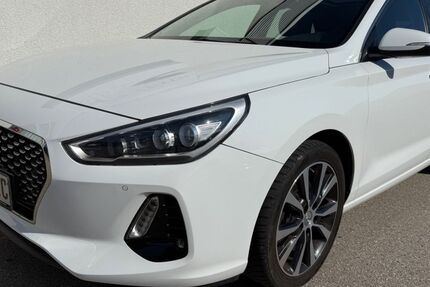 Hyundai i30 62.700 km 14.990 € Mering 86415