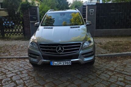 Mercedes-Benz ML 250 284.325 km 13.499 &euro; Berlin 12309
