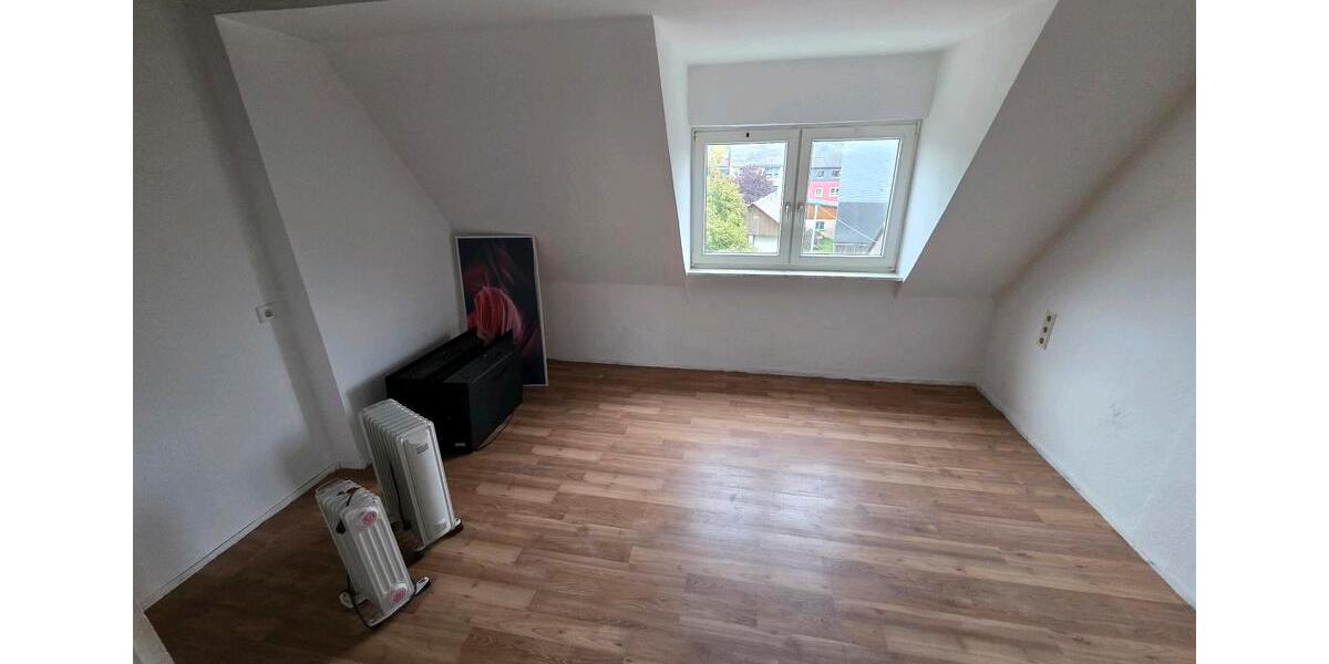 Reihenhaus Teuschnitz - 6 Zimmer, 145 m&sup2;, 920&euro; | Angebot:26113060