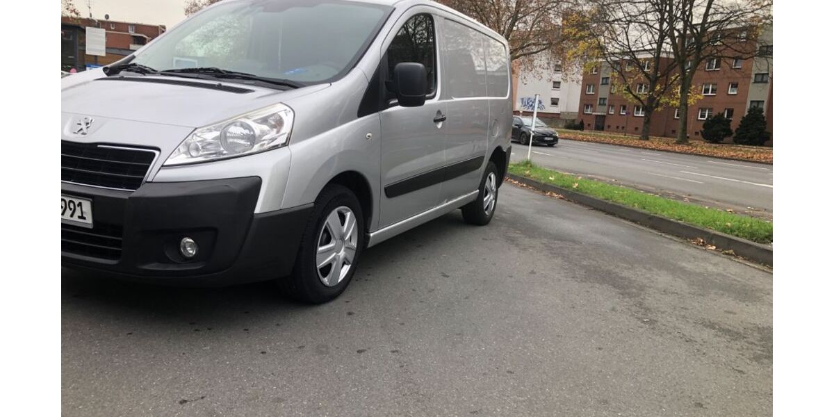 Peugeot Expert 167.600 km 7.500 € Essen 45327