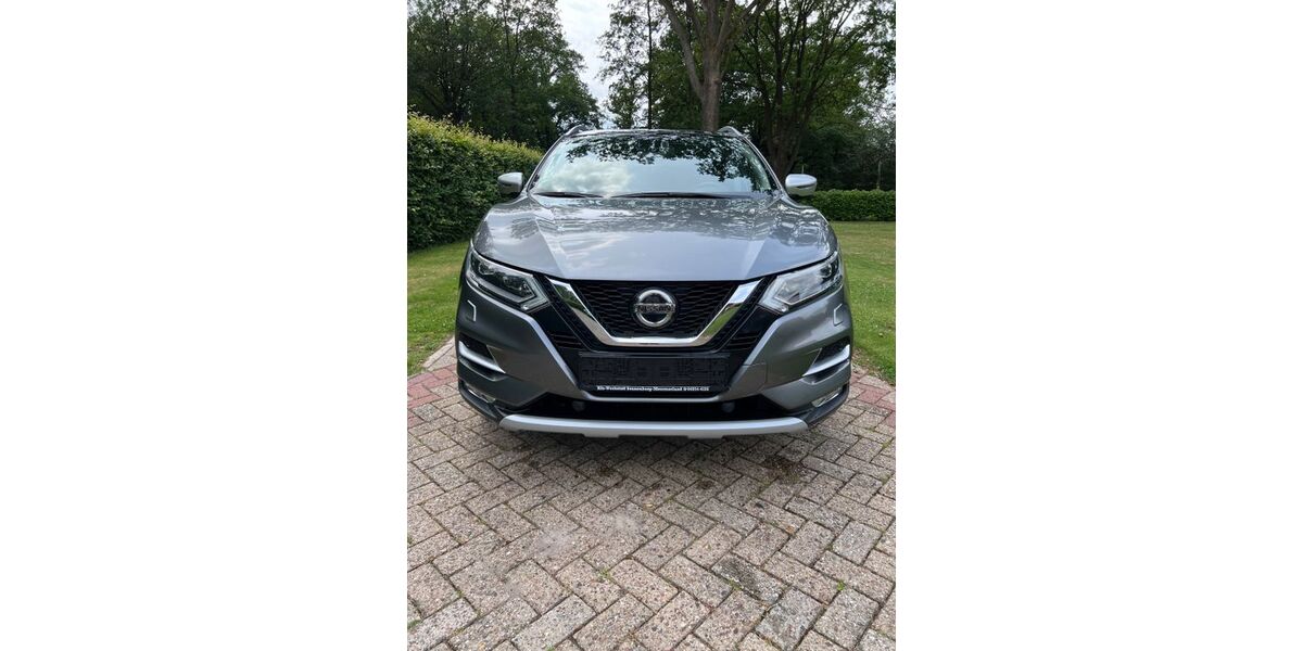 Nissan Qashqai 115.000 km 17.800 &euro; Leer 26789