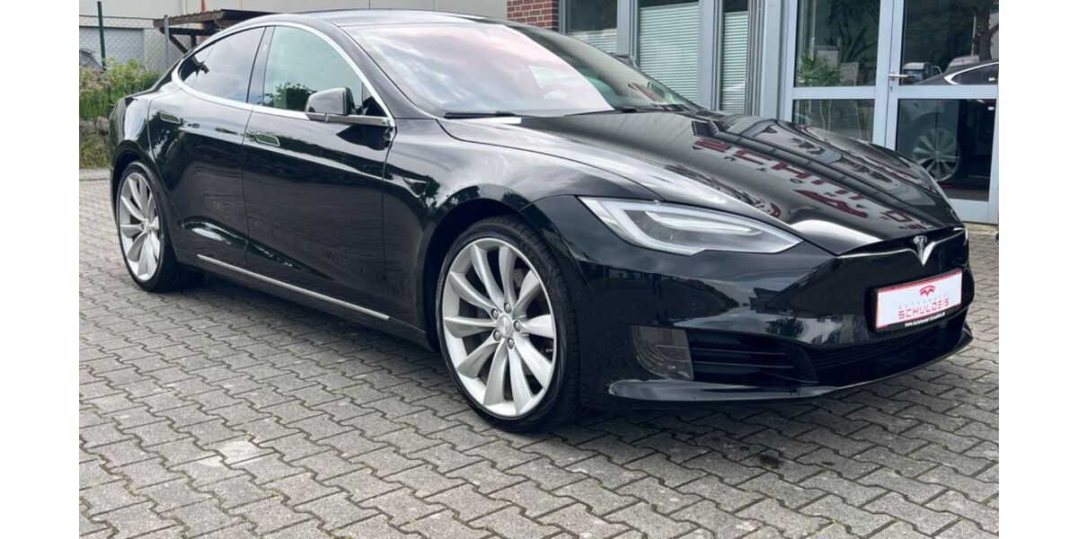 Tesla Model S 157.800 km 28.000 &euro; Neukamperfehn 26835