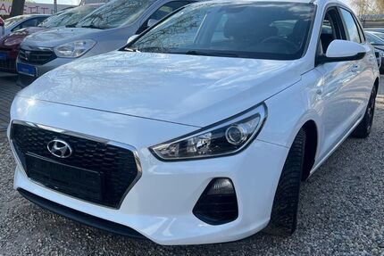 Hyundai i30 75.000 km 9.900 &euro; Berlin 13089