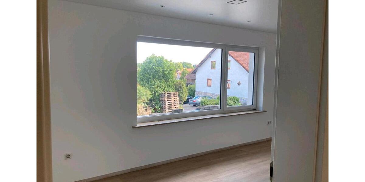 Erdgeschoßwohnung Sulzfeld - 4 Zimmer, 132 m&sup2;, 1.015&euro; | Angebot:26288314