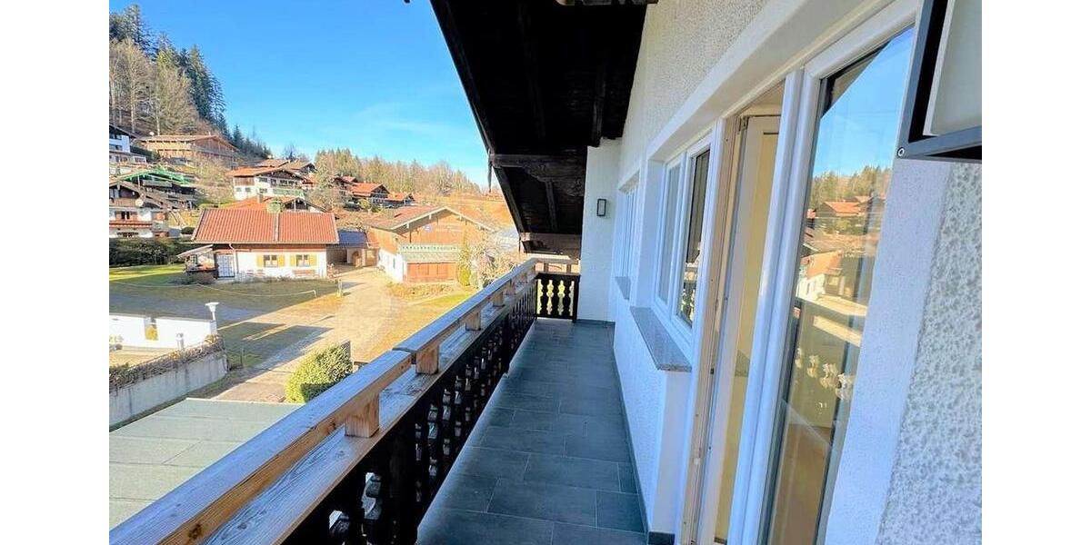 Dachgeschoßwohnung Bad Wiessee - 3 Zimmer, 75 m&sup2;, 1.420&euro; | Angebot:25552903