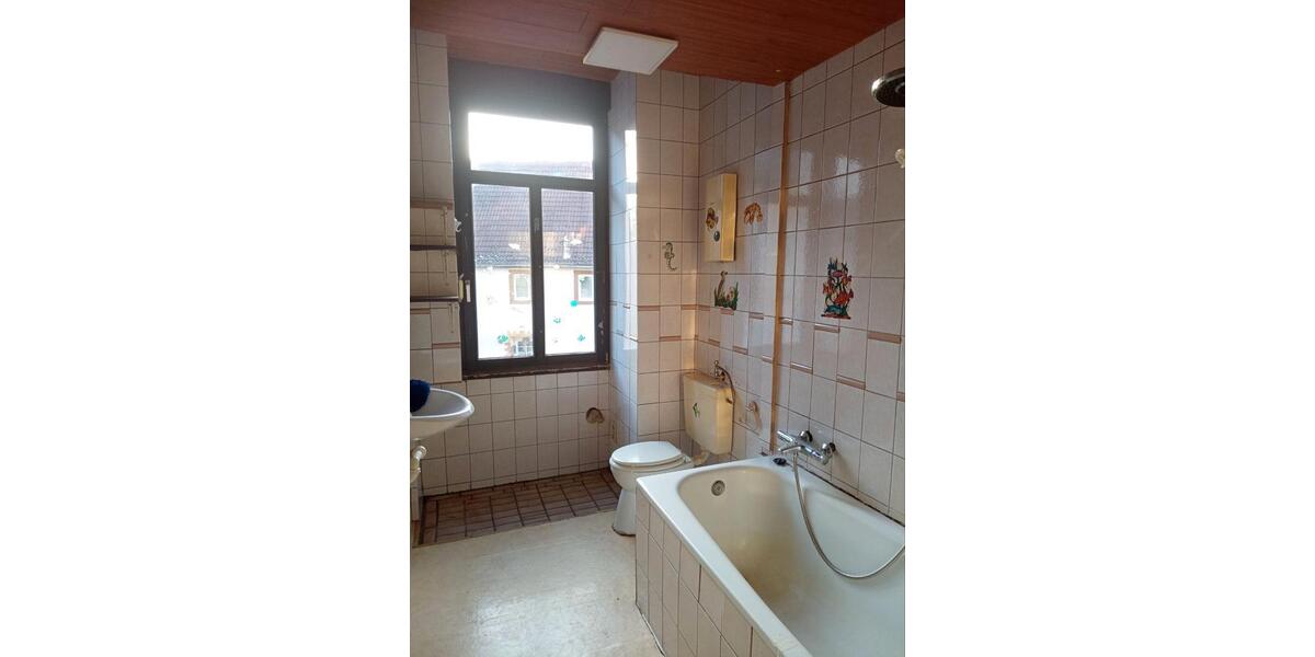 Etagenwohnung Odenbach - 6 Zimmer, 120 m&sup2;, 39.999&euro; | Angebot:27111083