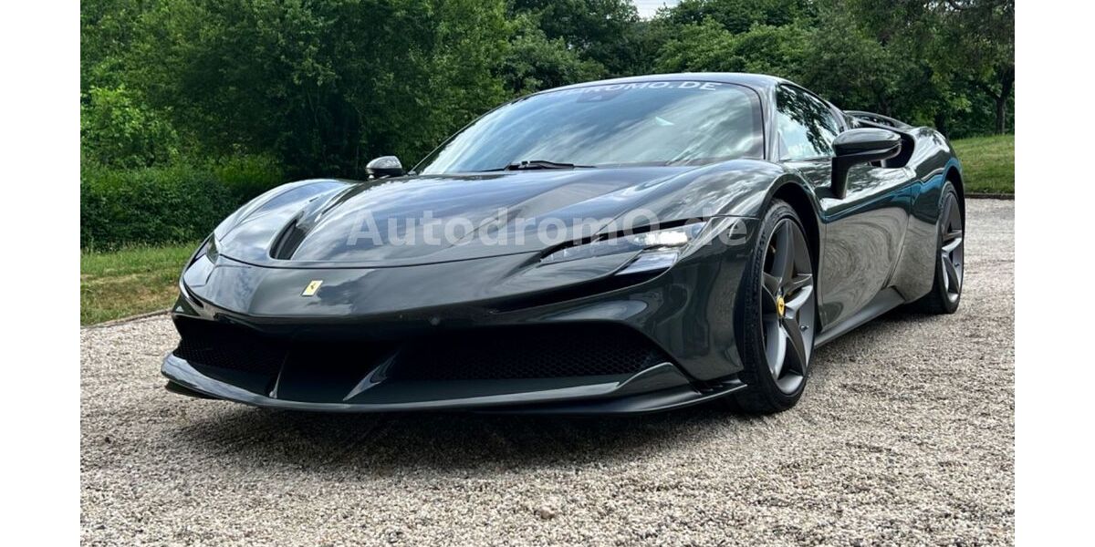Ferrari SF90 2.500 km 450.000 € Adenau am Nürburgring 53518