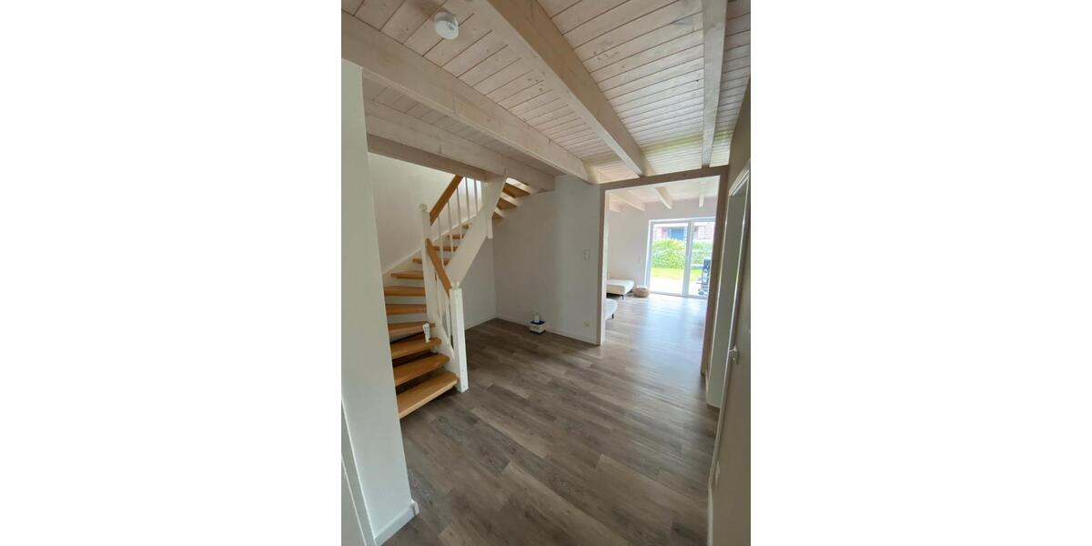 Doppelhaushälfte Lage - 5 Zimmer, 111 m&sup2;, 1.650&euro; | Angebot:26401134