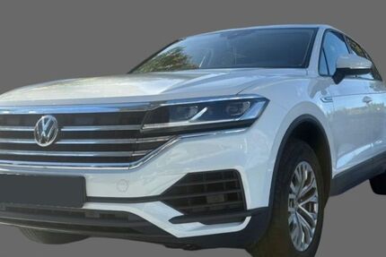 VW Touareg 60.457 km 35.950 € Kronberg 61476