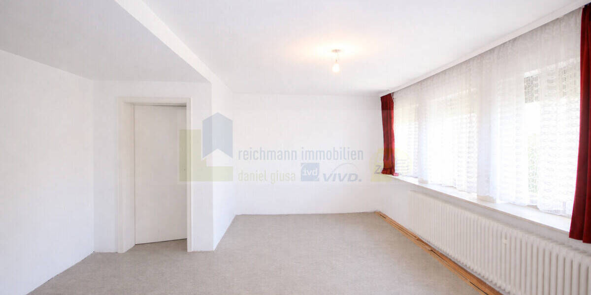 Einfamilienhaus Villingen-Schwenningen Schwenningen - 7 Zimmer, 216 m&sup2;, 790.000&euro; | Angebot:26306048