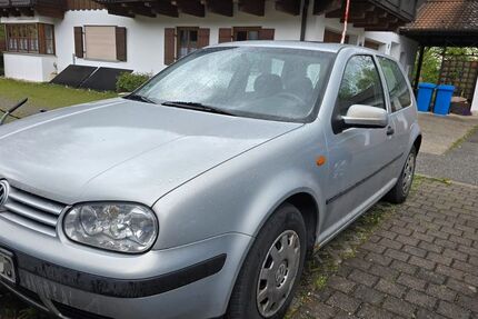 VW Golf 211.500 km 1.499 &euro; Surheim 83416