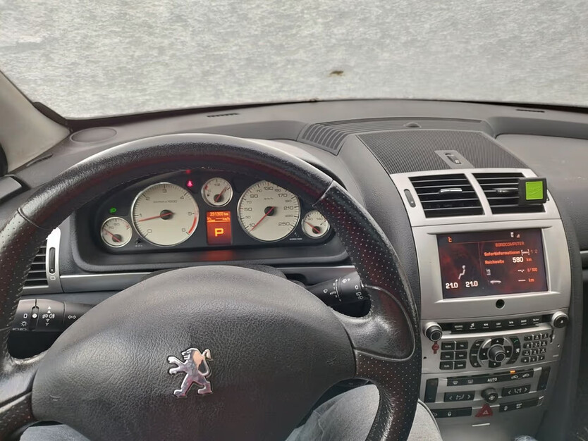 Peugeot 407 231.500 km 2.850 € Berlin 10178