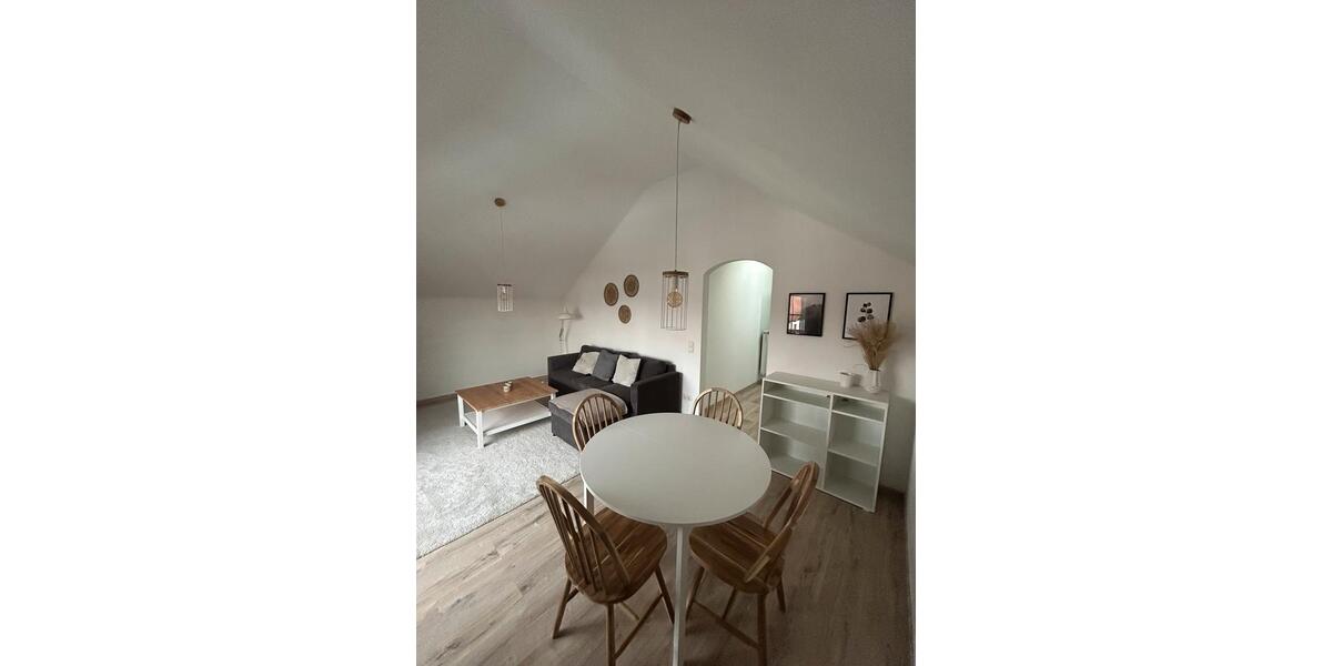 Dachgeschoßwohnung Bad Birnbach Asenham - 2.5 Zimmer, 49 m&sup2;, 590&euro; | Angebot:24764999