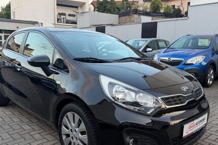 Kia Rio 96.000 km 6.490 &euro; Worms 67547
