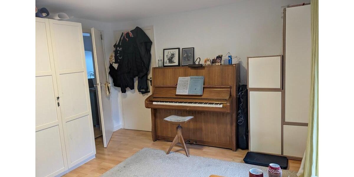 Einfamilienhaus Uhingen - 8 Zimmer, 200 m&sup2;, 1.850&euro; | Angebot:24753996