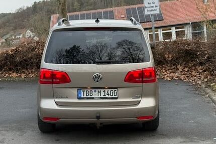 VW Touran 208.880 km 8.000 &euro; Grünsfeld 97947