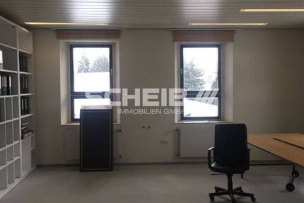 Schöne Büroräume in gut sichtbarer Lage zimmer
