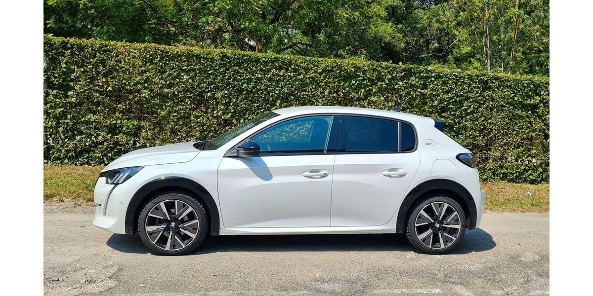 Peugeot 208 30.000 km 19.900 &euro; Nattheim 89564