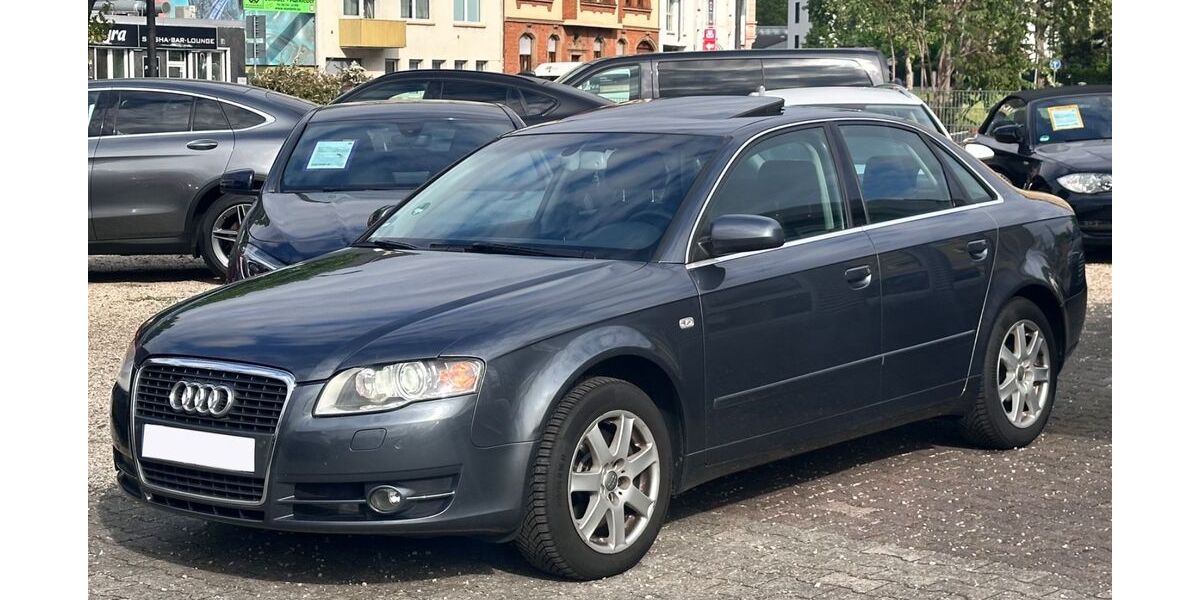 Audi A4 136.000 km 4.900 &euro; Mainz-Kastel 55252