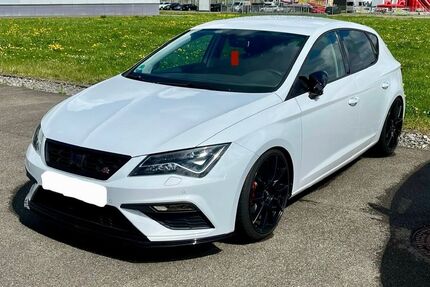 Seat Leon 103.000 km 16.850 € Urbach 73660