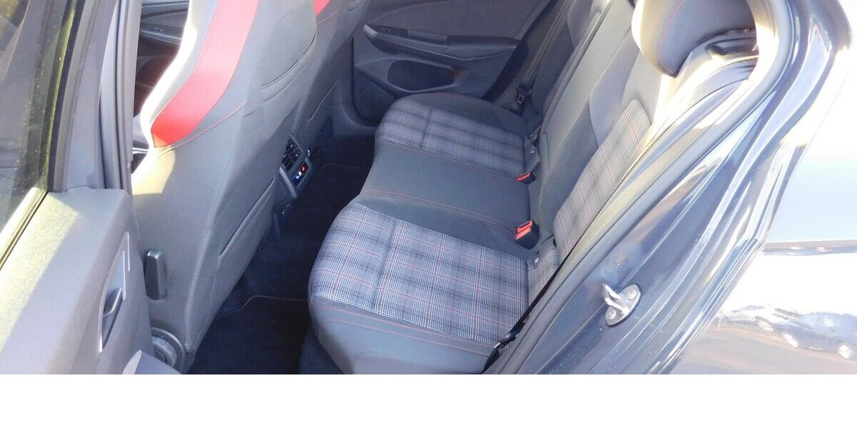 VW Golf 2.0 VIII GTI Performance TSI BMT Navi 38.200 km 23.990 &euro; Vordorf 38533