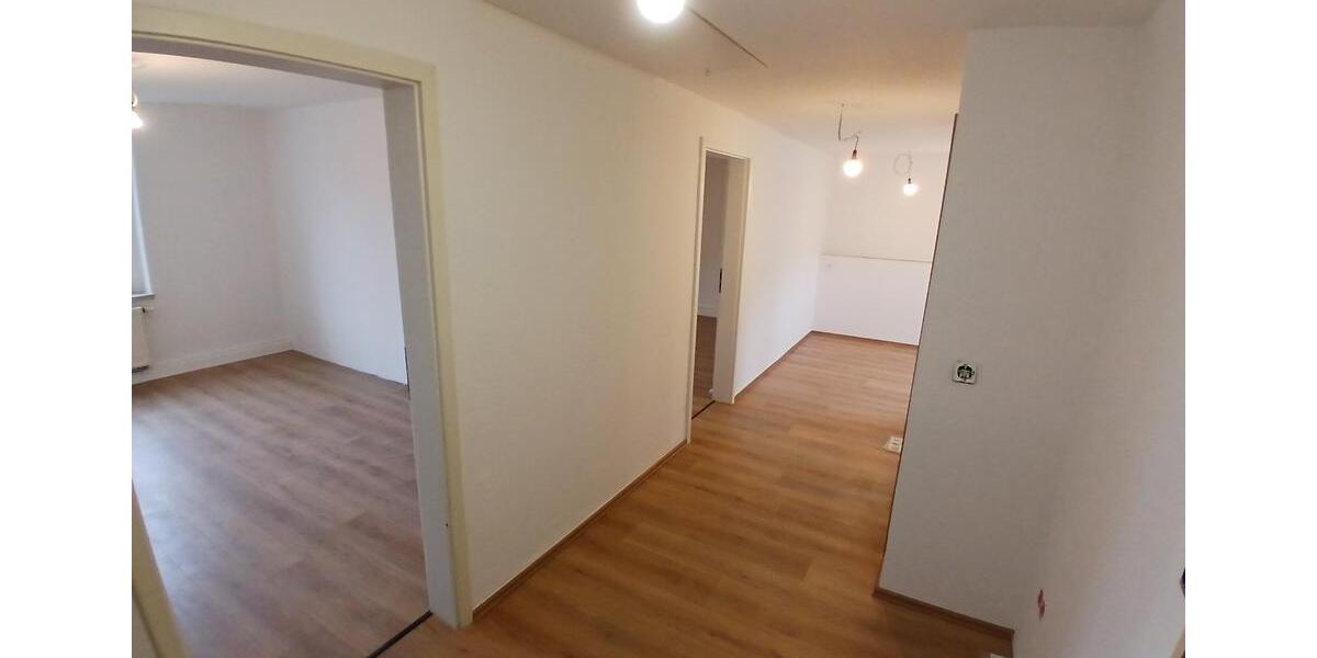 Etagenwohnung Waldheim - 2 Zimmer, 52 m&sup2;, 311&euro; | Angebot:25917459