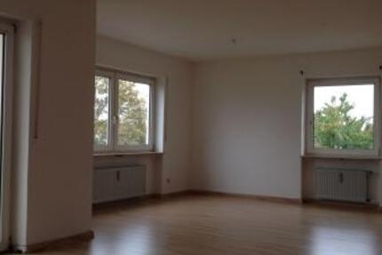 Wohnung Feuchtwangen - 4 Zimmer, 108 m&sup2;, 820&euro; | Angebot:25321883