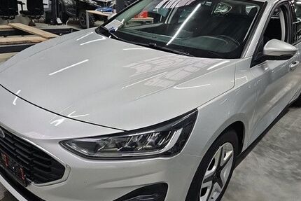 Ford Focus 97.363 km 12.990 € Bretten 75015